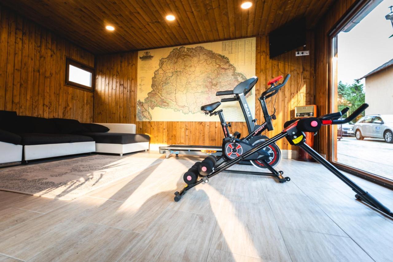 Oeskarszt Apartman Urkut エクステリア 写真